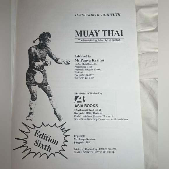 MUAY THAI Rare Book - The Most Distinguished Art of Fighting, By Pany Kraitus - Picture 4 of 11